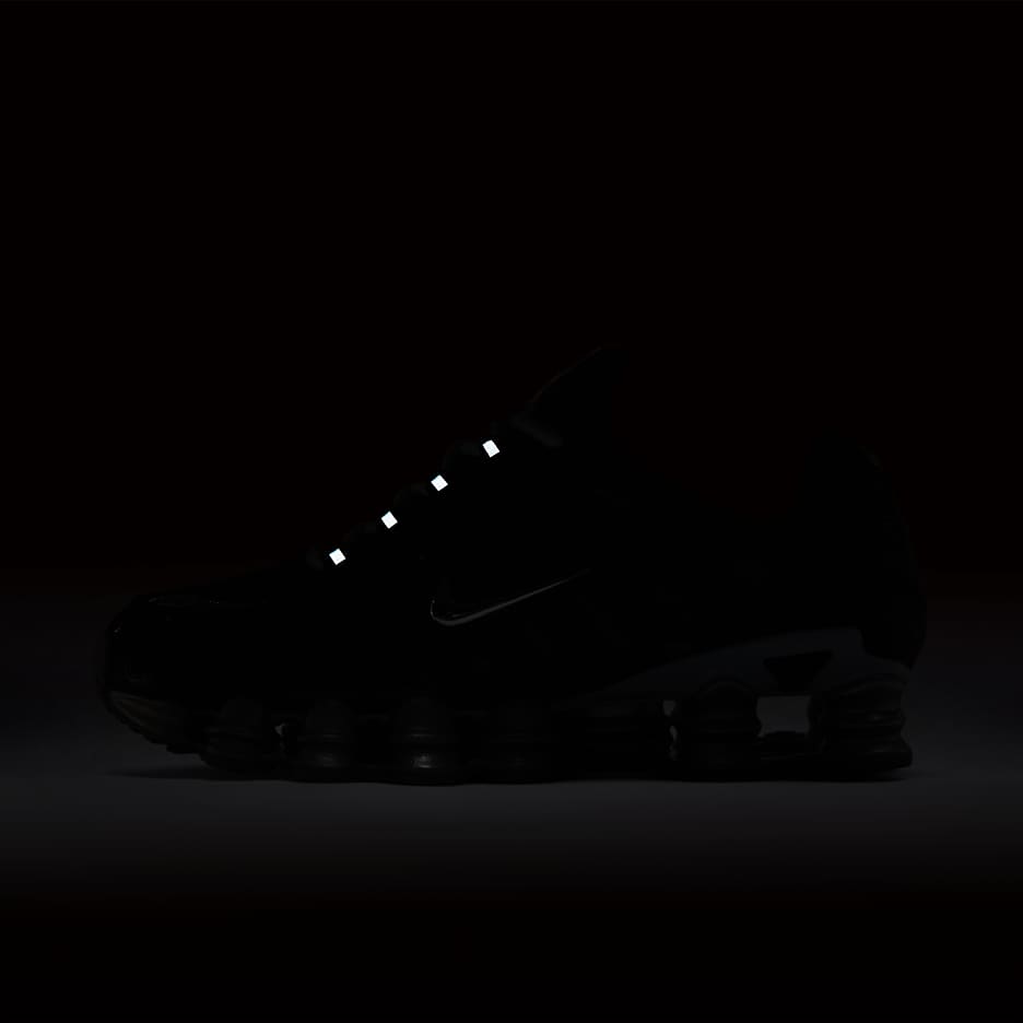 Boys black nike fashion shox